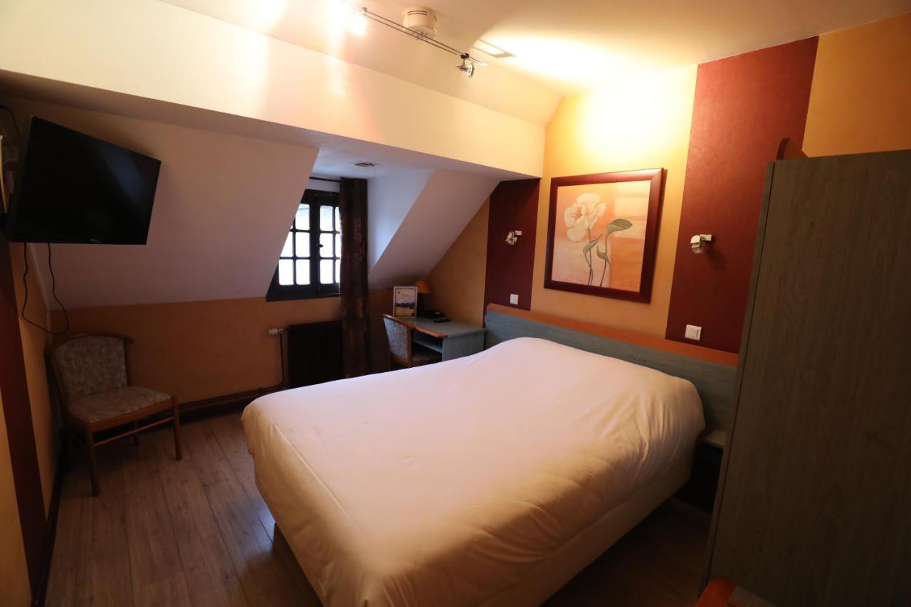 Logis Le Bourguignon Hotel Bèze Eksteriør billede