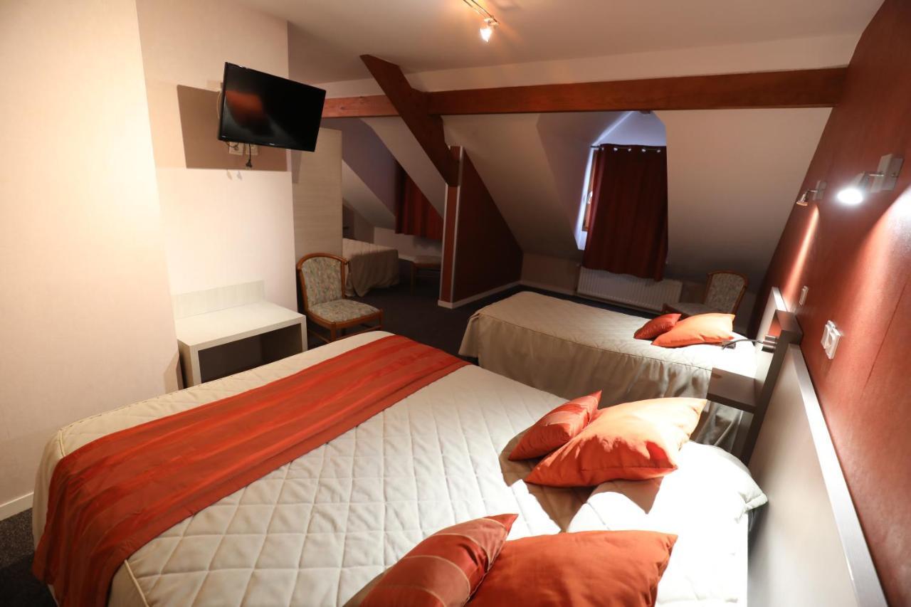 Logis Le Bourguignon Hotel Bèze Eksteriør billede