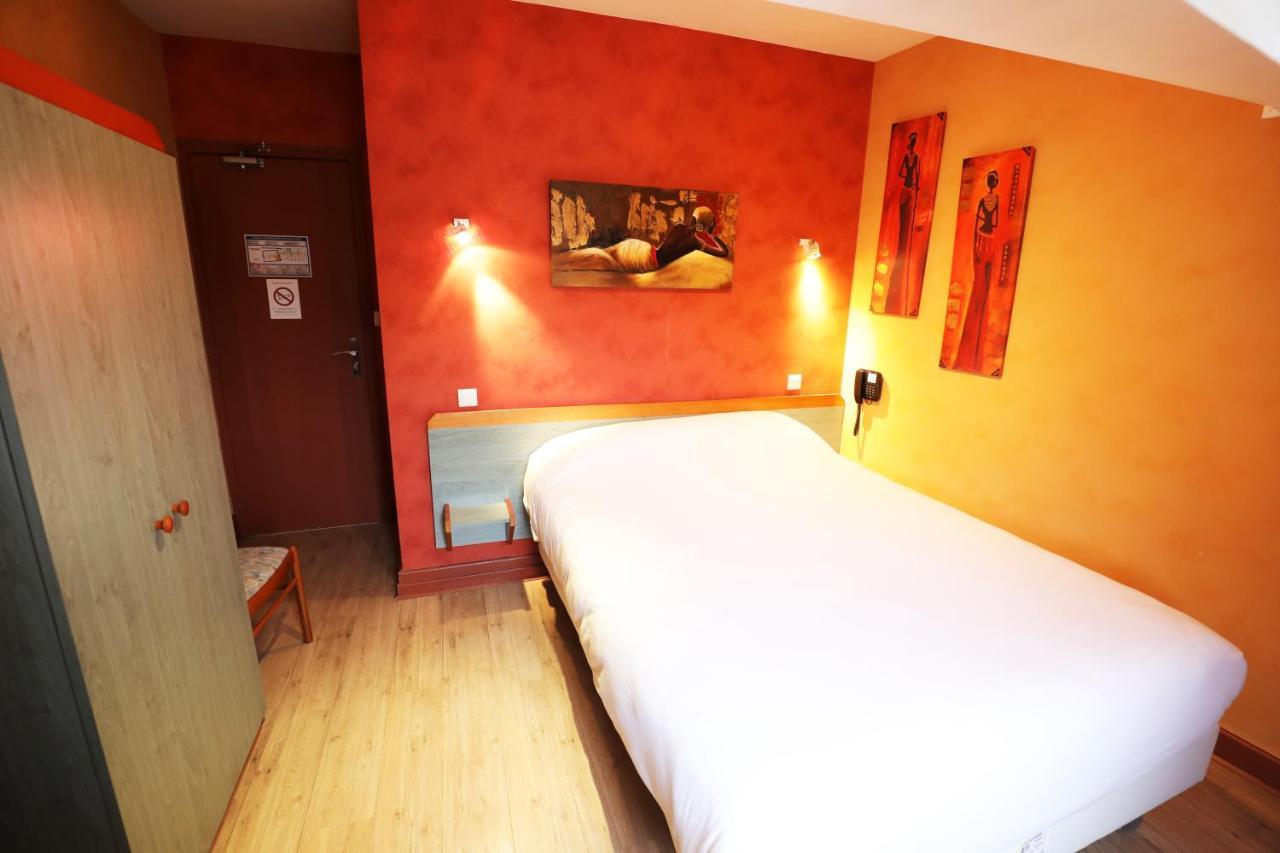 Logis Le Bourguignon Hotel Bèze Eksteriør billede