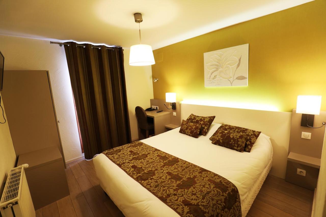 Logis Le Bourguignon Hotel Bèze Eksteriør billede