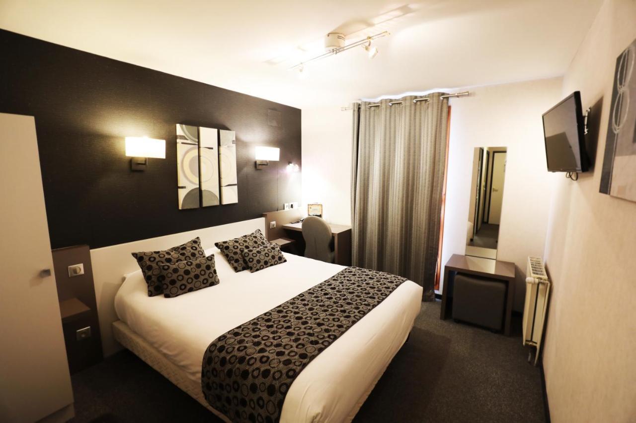 Logis Le Bourguignon Hotel Bèze Eksteriør billede